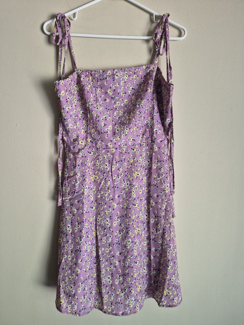 Size Small Zaful Floral Slip Dress with Spaghetti Tie Straps And Zip Back